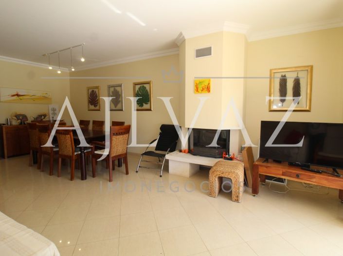 Image No.7-4 Bed House for sale