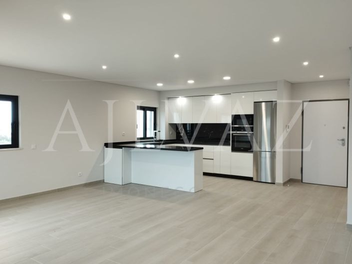 Image No.1-2 Bed Apartment for sale