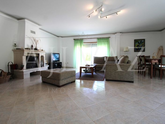 Image No.17-5 Bed House for sale