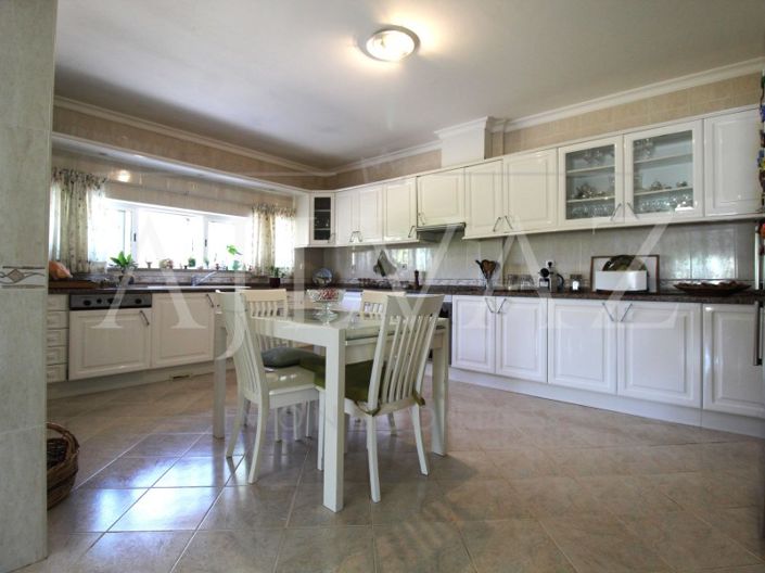 Image No.20-5 Bed House for sale