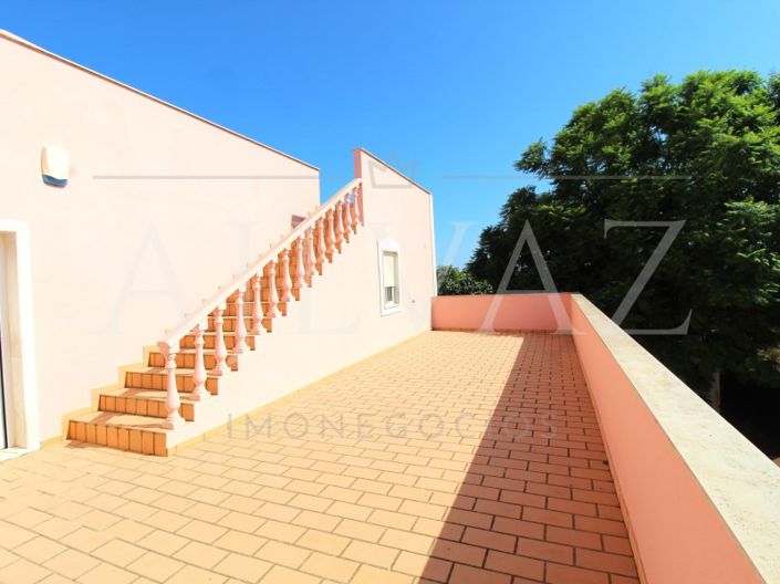 Image No.31-5 Bed House for sale