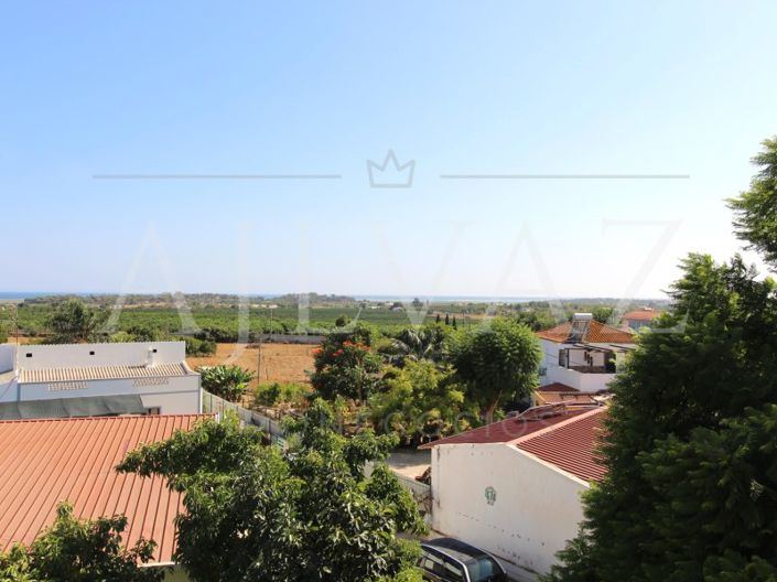 Image No.7-5 Bed House for sale