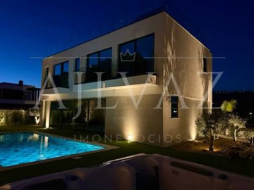 id7f6a8701-0000-0500-0000-000017bd5a8e