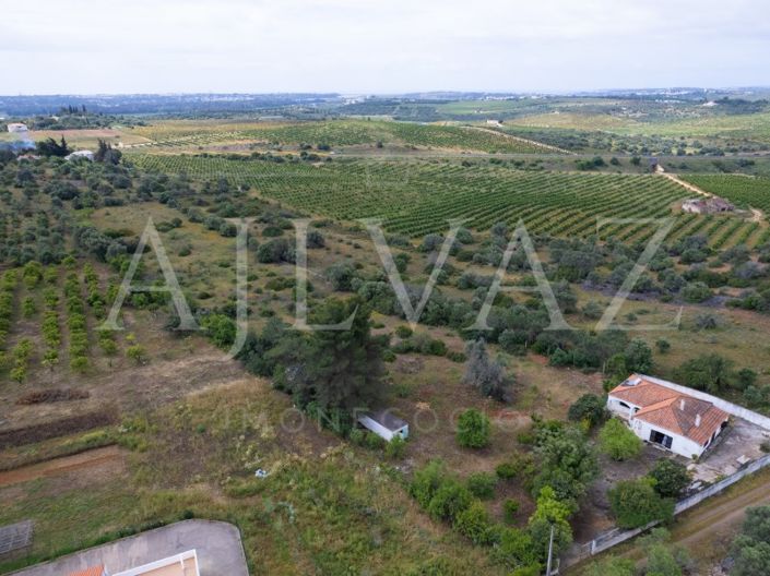 Image No.10-4 Bed House for sale