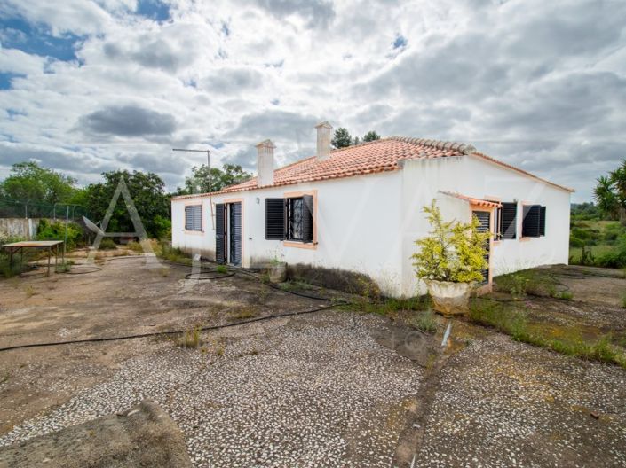 Image No.15-4 Bed House for sale