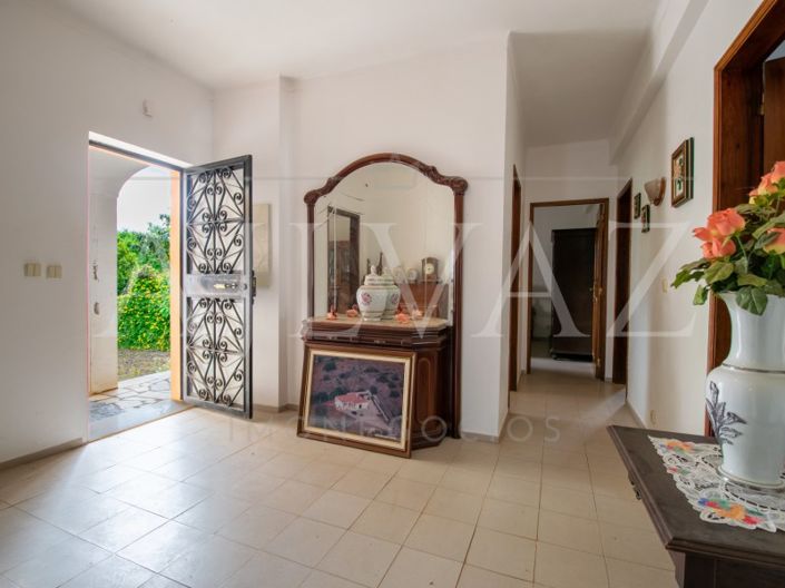 Image No.18-4 Bed House for sale