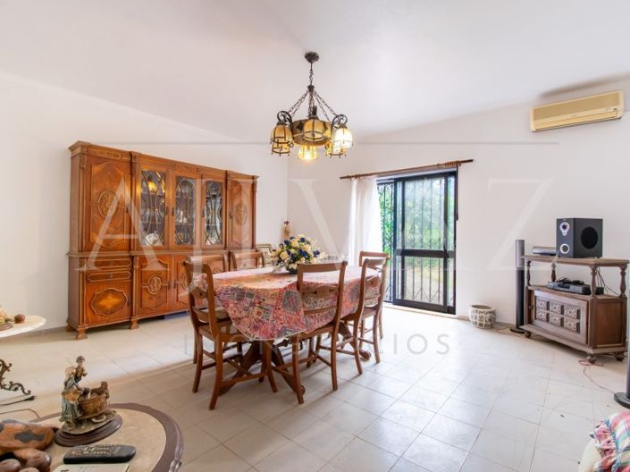 Image No.20-4 Bed House for sale