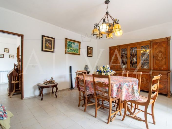 Image No.21-4 Bed House for sale