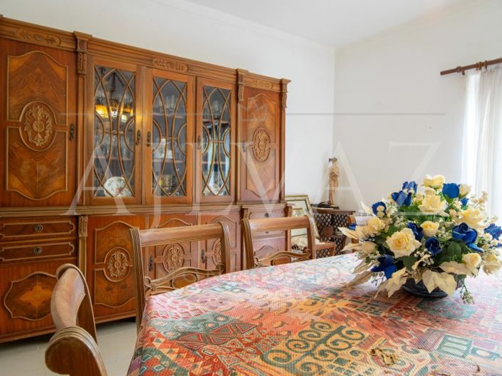 Image No.22-4 Bed House for sale