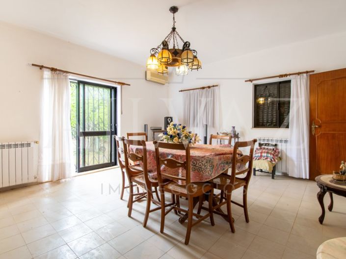 Image No.23-4 Bed House for sale