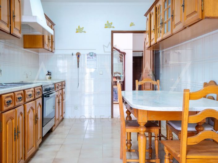 Image No.24-4 Bed House for sale