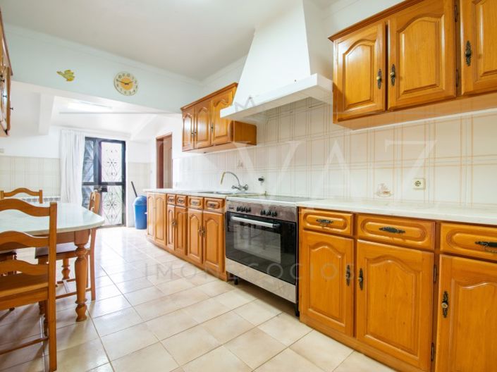 Image No.25-4 Bed House for sale