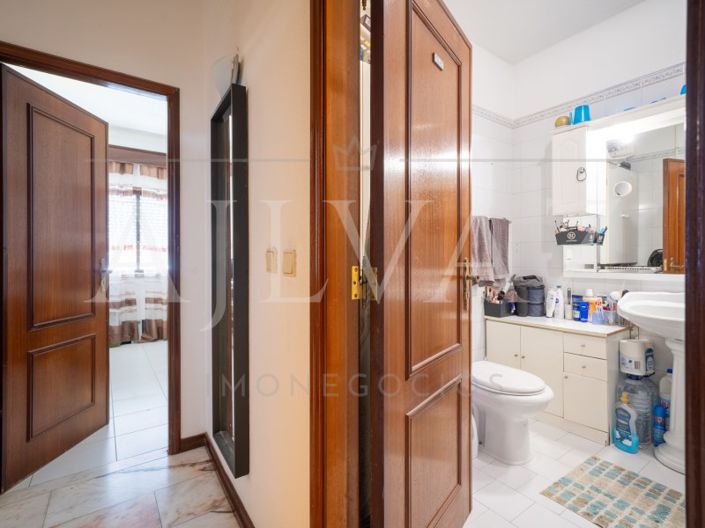 Image No.13-3 Bed Apartment for sale