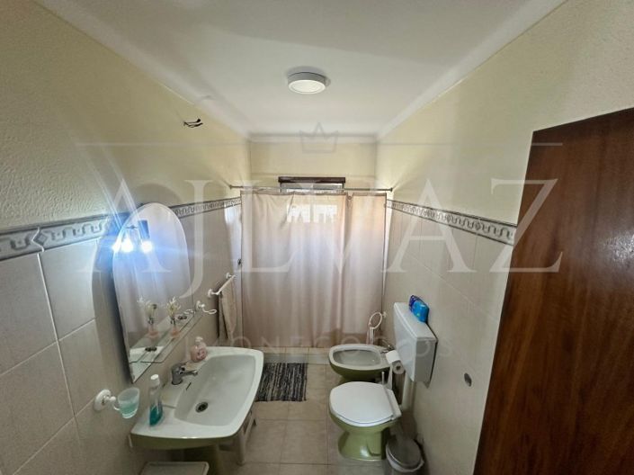 Image No.20-5 Bed House for sale