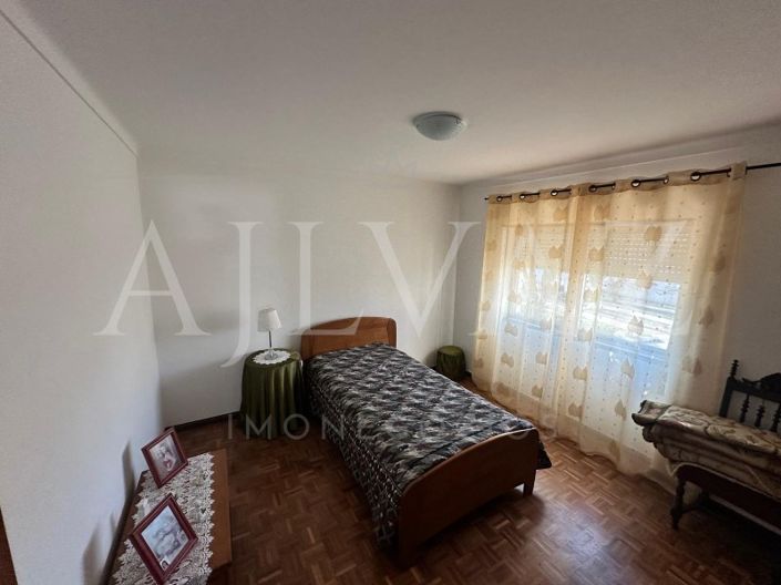 Image No.27-5 Bed House for sale