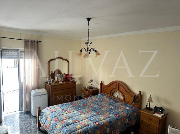 Image No.5-5 Bed House for sale