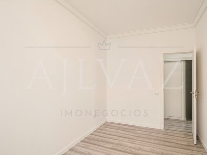 Image No.18-1 Bed Apartment for sale