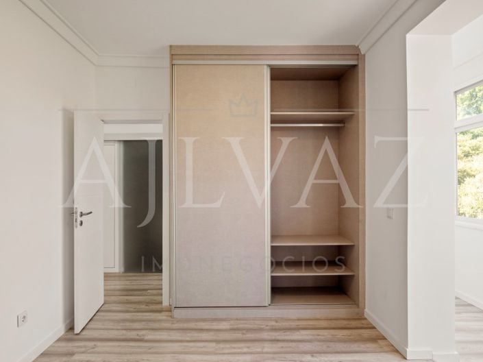 Image No.26-1 Bed Apartment for sale