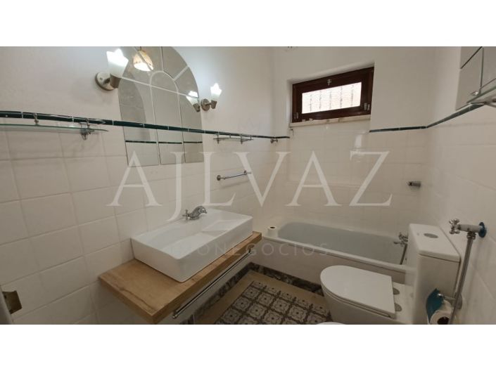 Image No.22-2 Bed House for sale