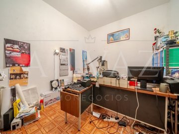 idac6c7f01-0000-0500-0000-000018d1a895