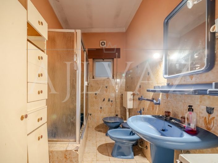 Image No.22-Commercial for sale