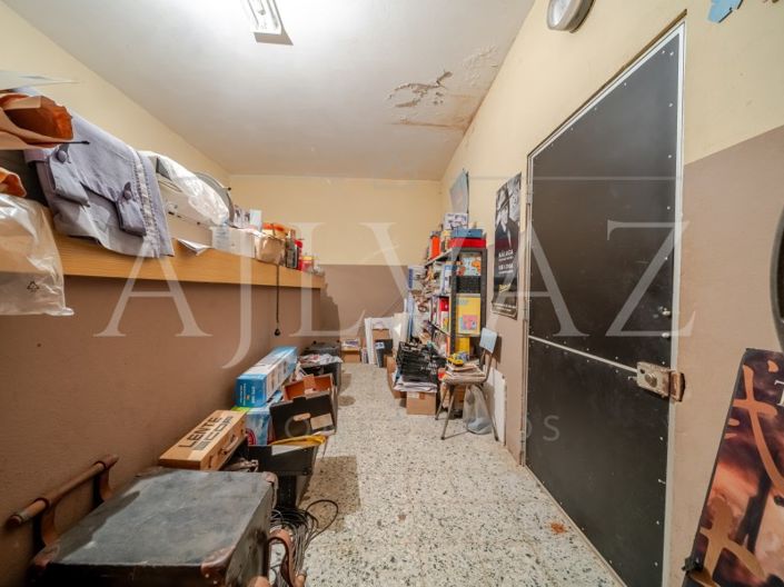 Image No.29-Commercial for sale