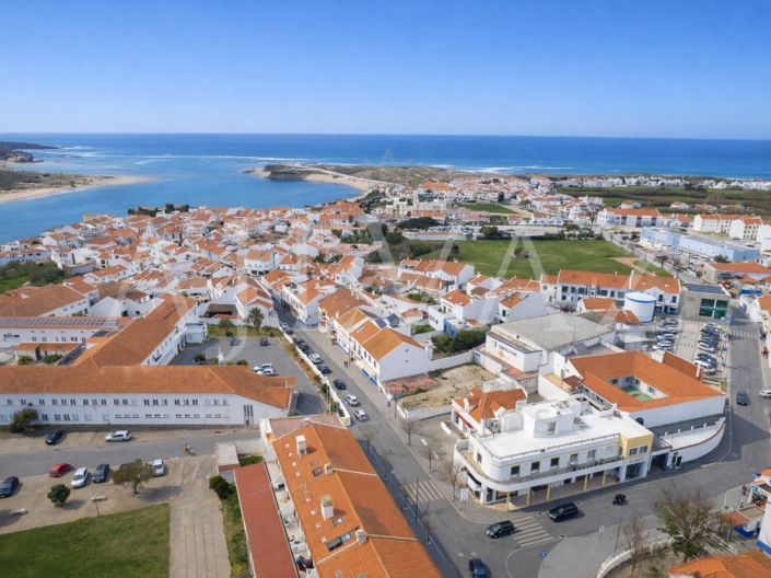 Image No.35-Commercial for sale