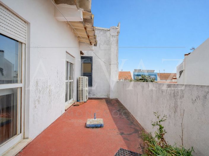 Image No.42-Commercial for sale