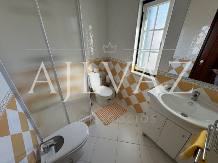 Image No.29-5 Bed House for sale