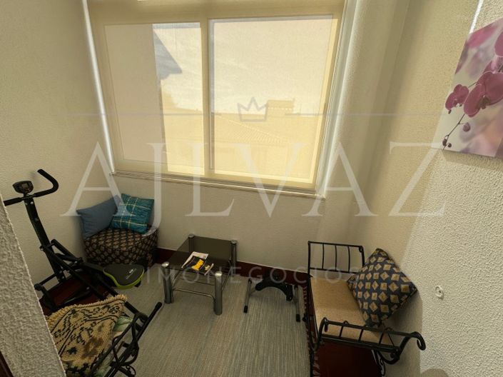 Image No.32-5 Bed House for sale