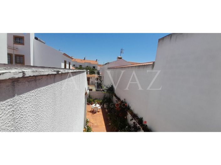 Image No.34-5 Bed House for sale