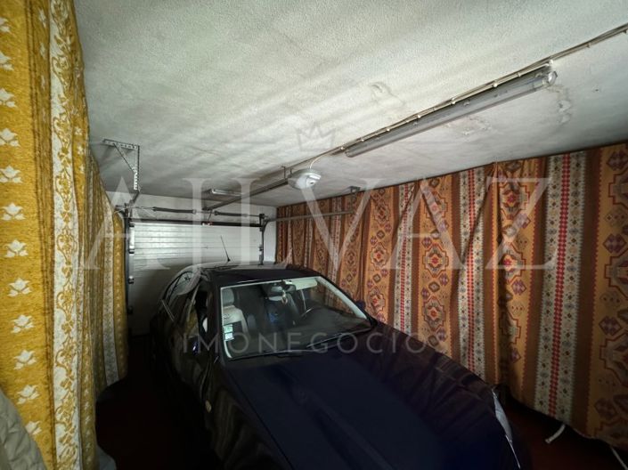 Image No.37-5 Bed House for sale