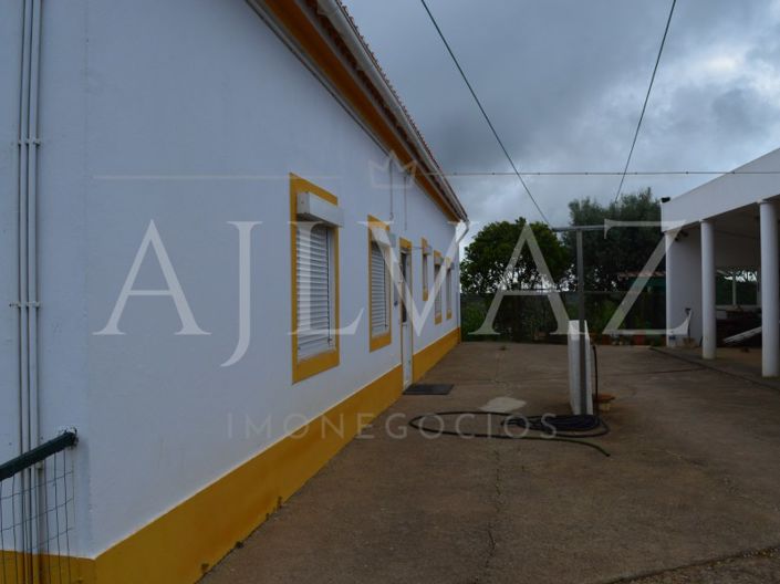 Image No.12-3 Bed House for sale