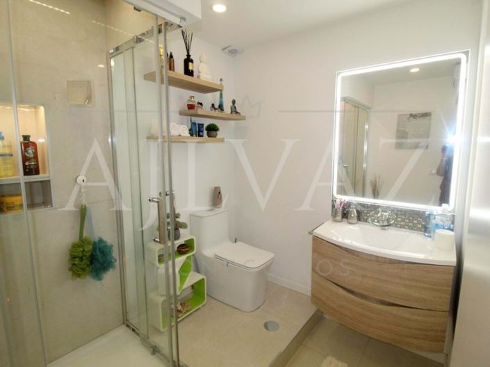 Image No.17-4 Bed Apartment for sale