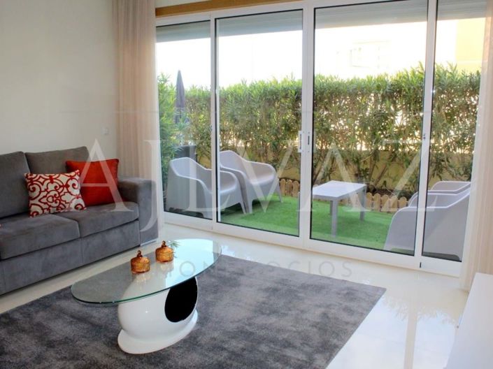 Image No.1-2 Bed House for sale