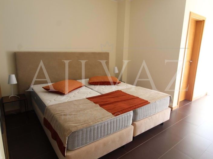 Image No.19-2 Bed House for sale