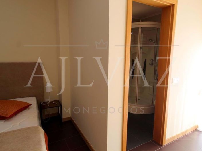 Image No.20-2 Bed House for sale