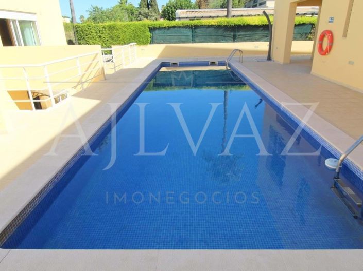 Image No.25-2 Bed House for sale