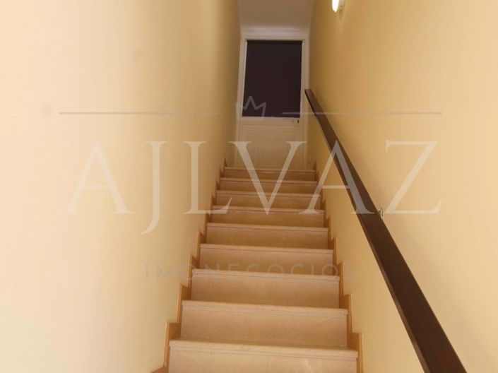 Image No.26-2 Bed House for sale