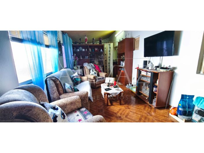 Image No.12-3 Bed House for sale