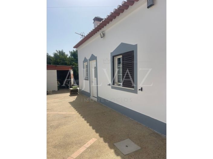 Image No.10-3 Bed House for sale