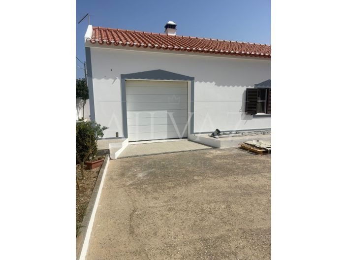 Image No.12-3 Bed House for sale