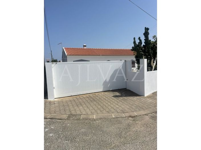 Image No.2-3 Bed House for sale