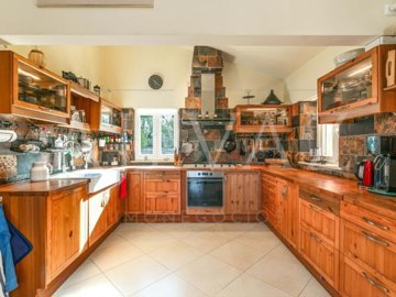 idc508b501-0000-0500-0000-0000179053ce