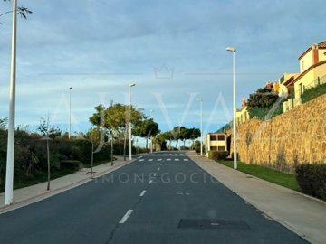 id516fb501-0000-0500-0000-000017968364