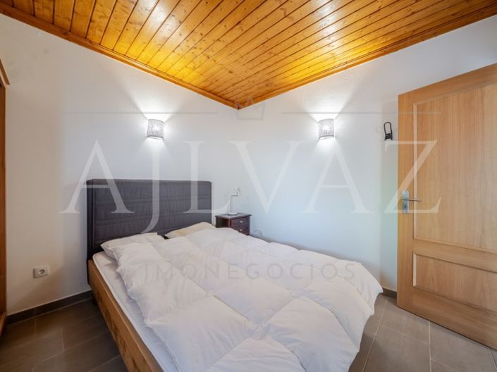 Image No.13-6 Bed House for sale