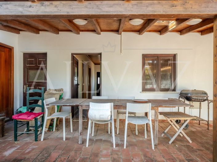 Image No.24-6 Bed House for sale