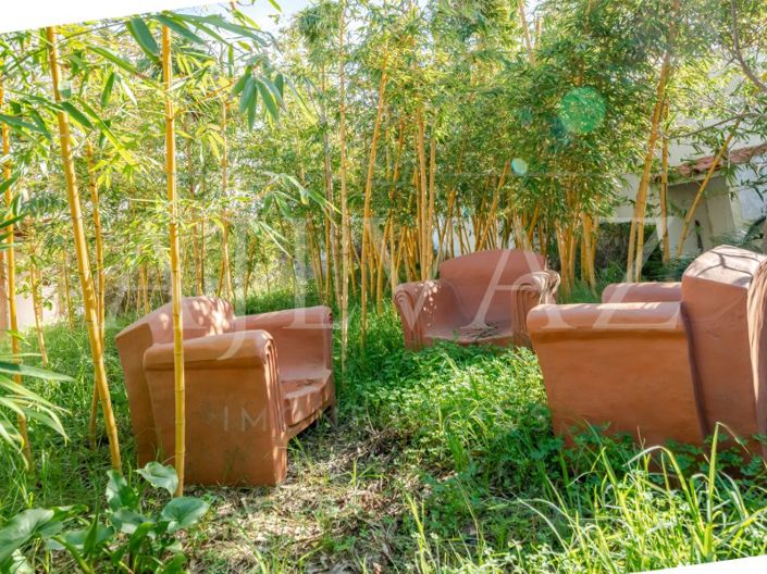 Image No.28-6 Bed House for sale