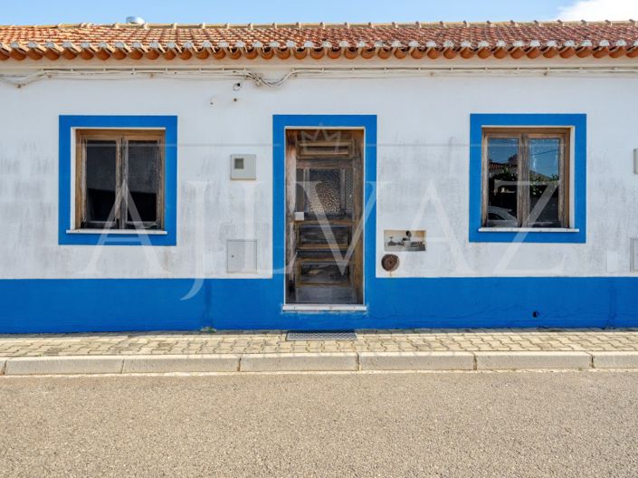 Image No.32-6 Bed House for sale