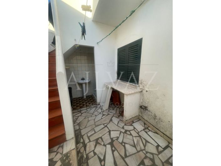 Image No.5-3 Bed House for sale